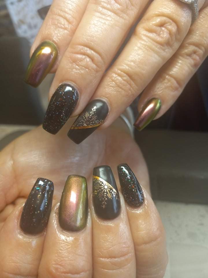 Clippedandtippedbynikki nail photo 1